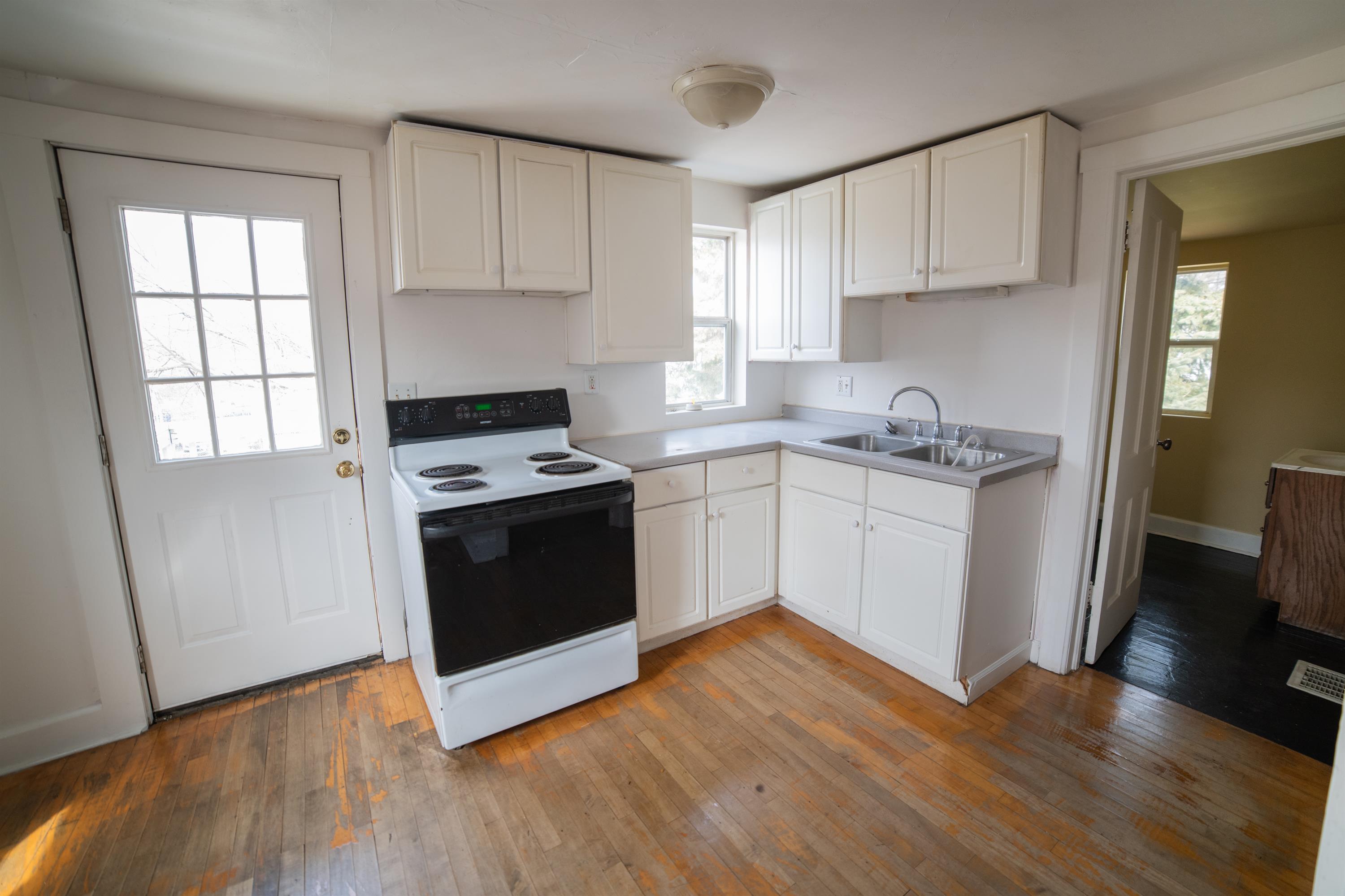 Green Bay Condo: 127 C Woodlawn Ave