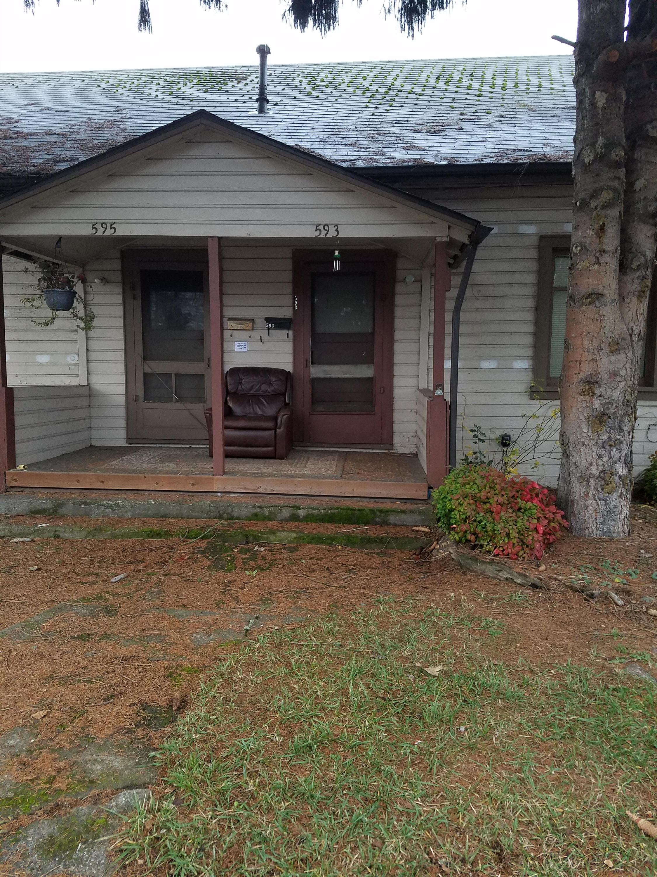 Springfield Condo: 593 14th St.