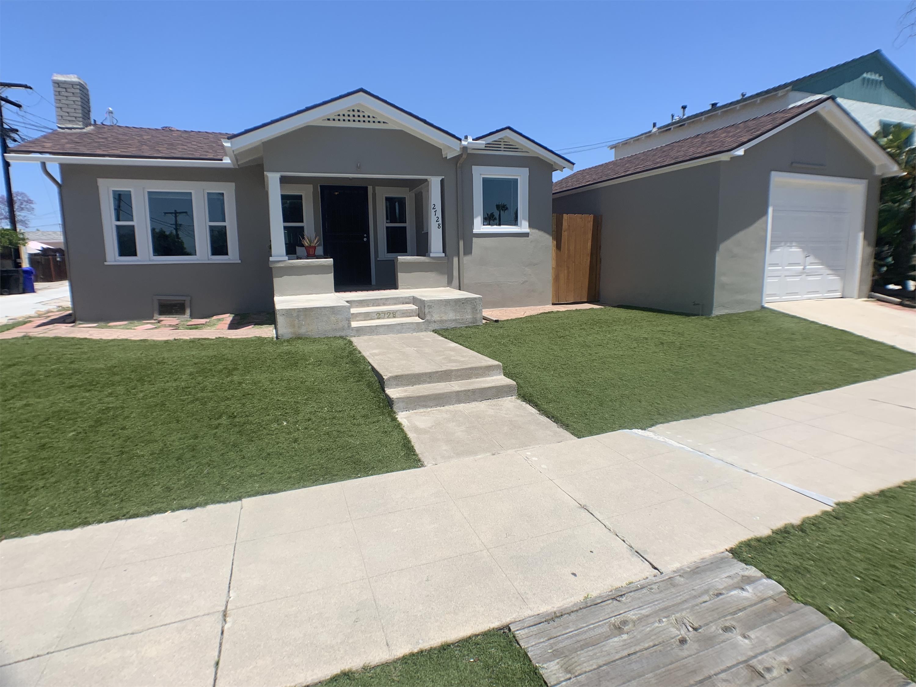 San Diego House: 2728 Collier Avenue