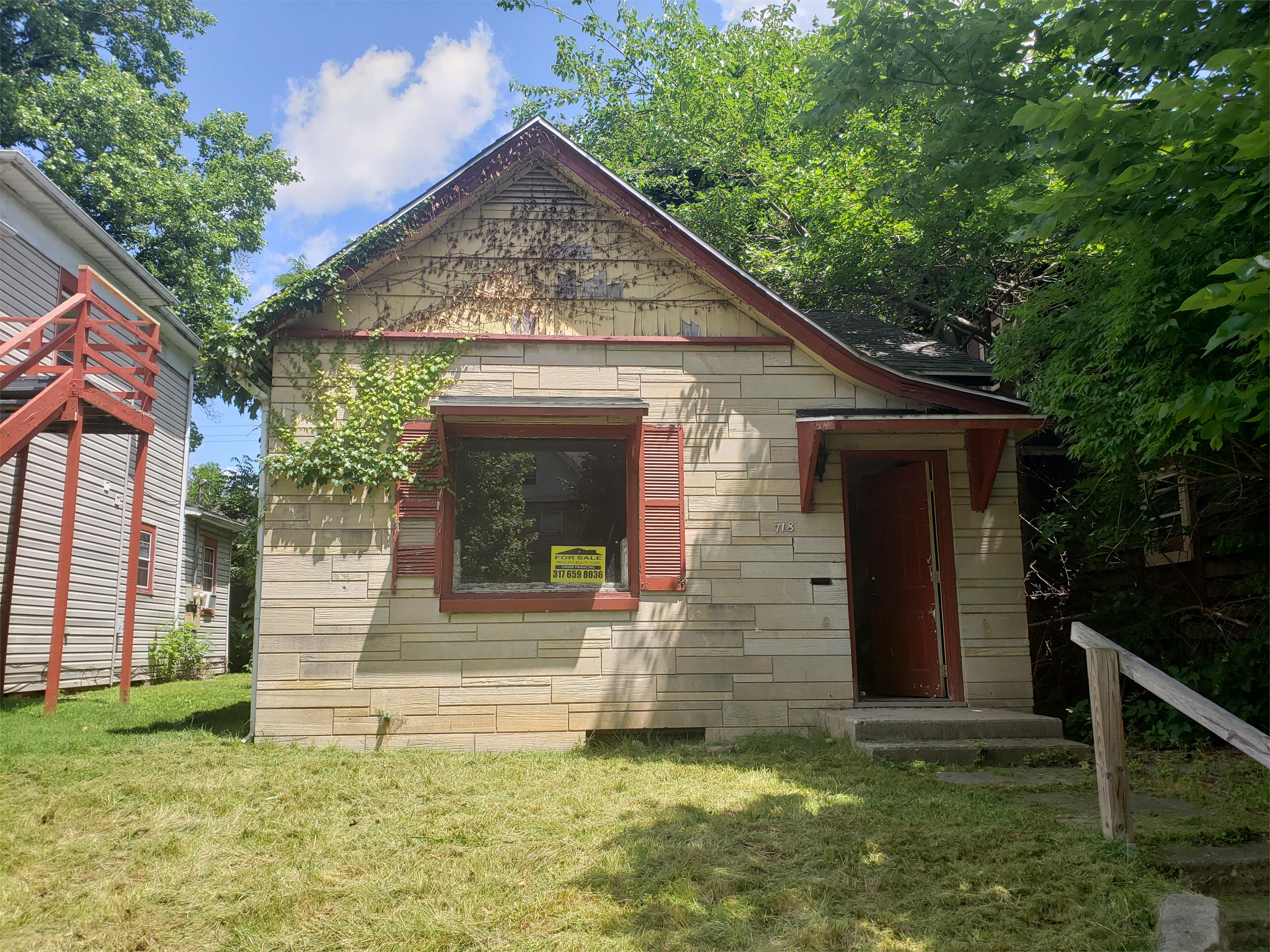 Request a Viewing for 718 West Charles Street Tenant Turner