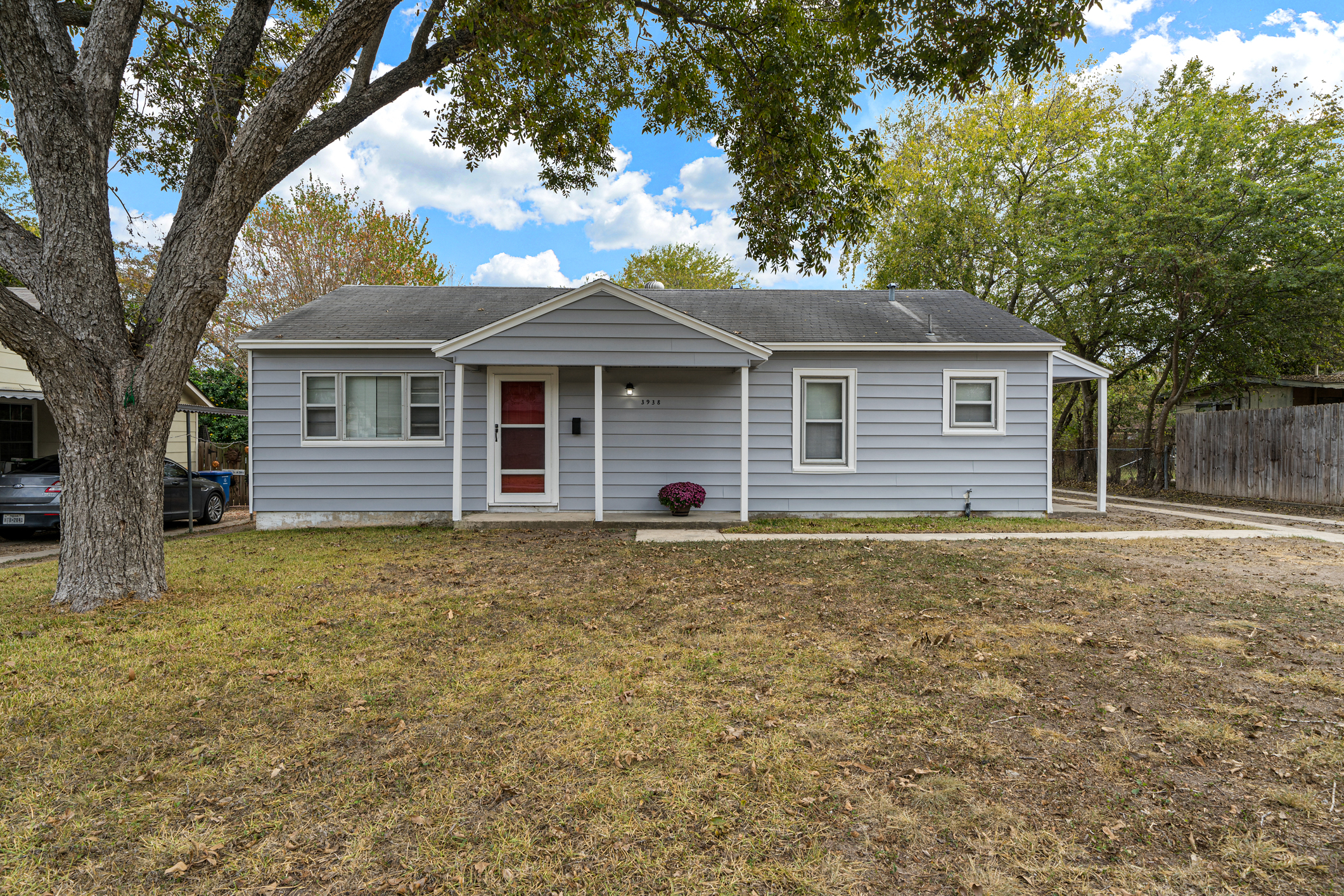 San Antonio House: 3938 South Walters