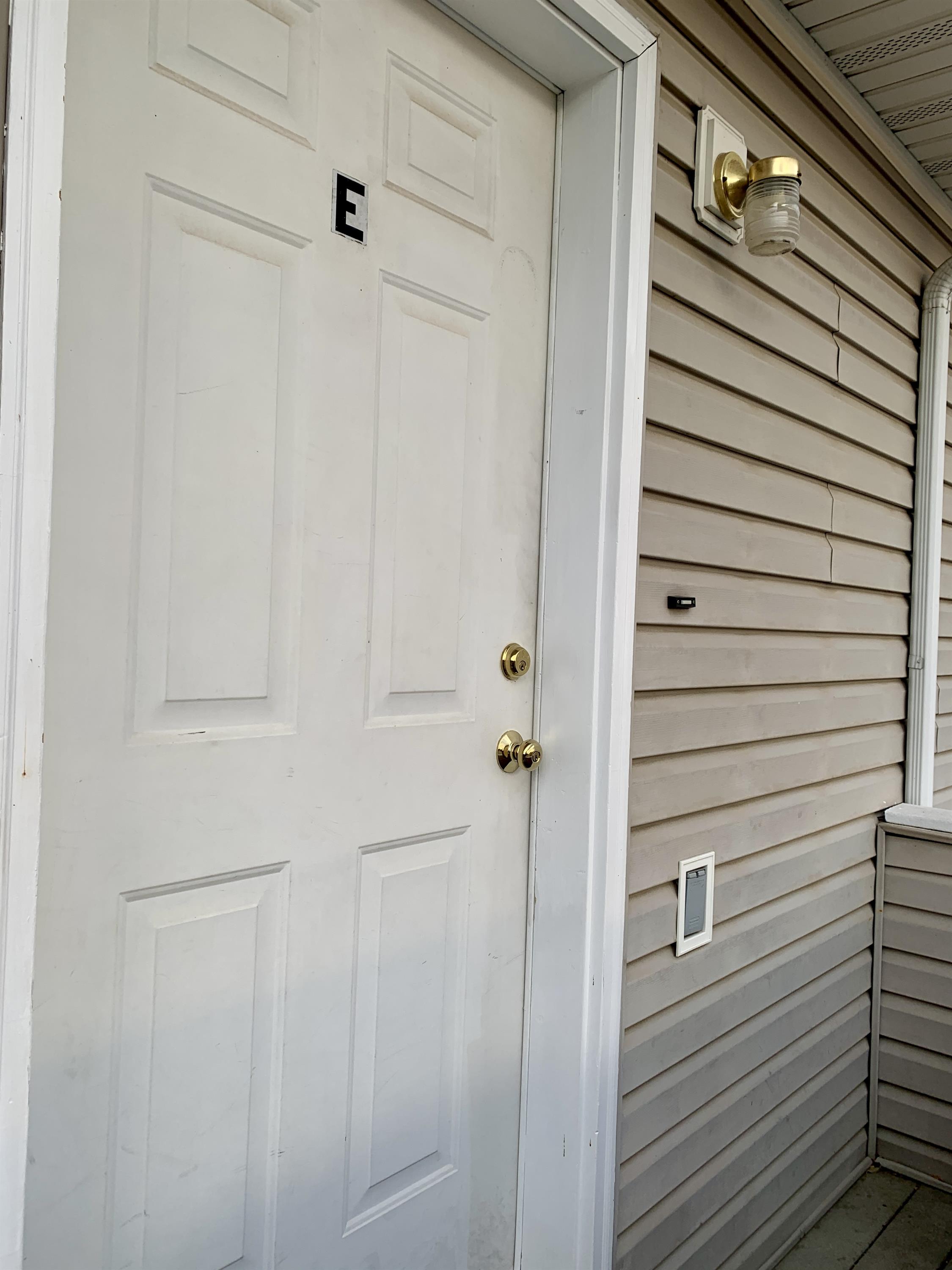 Helena Condo: 1510 Cannon St -E