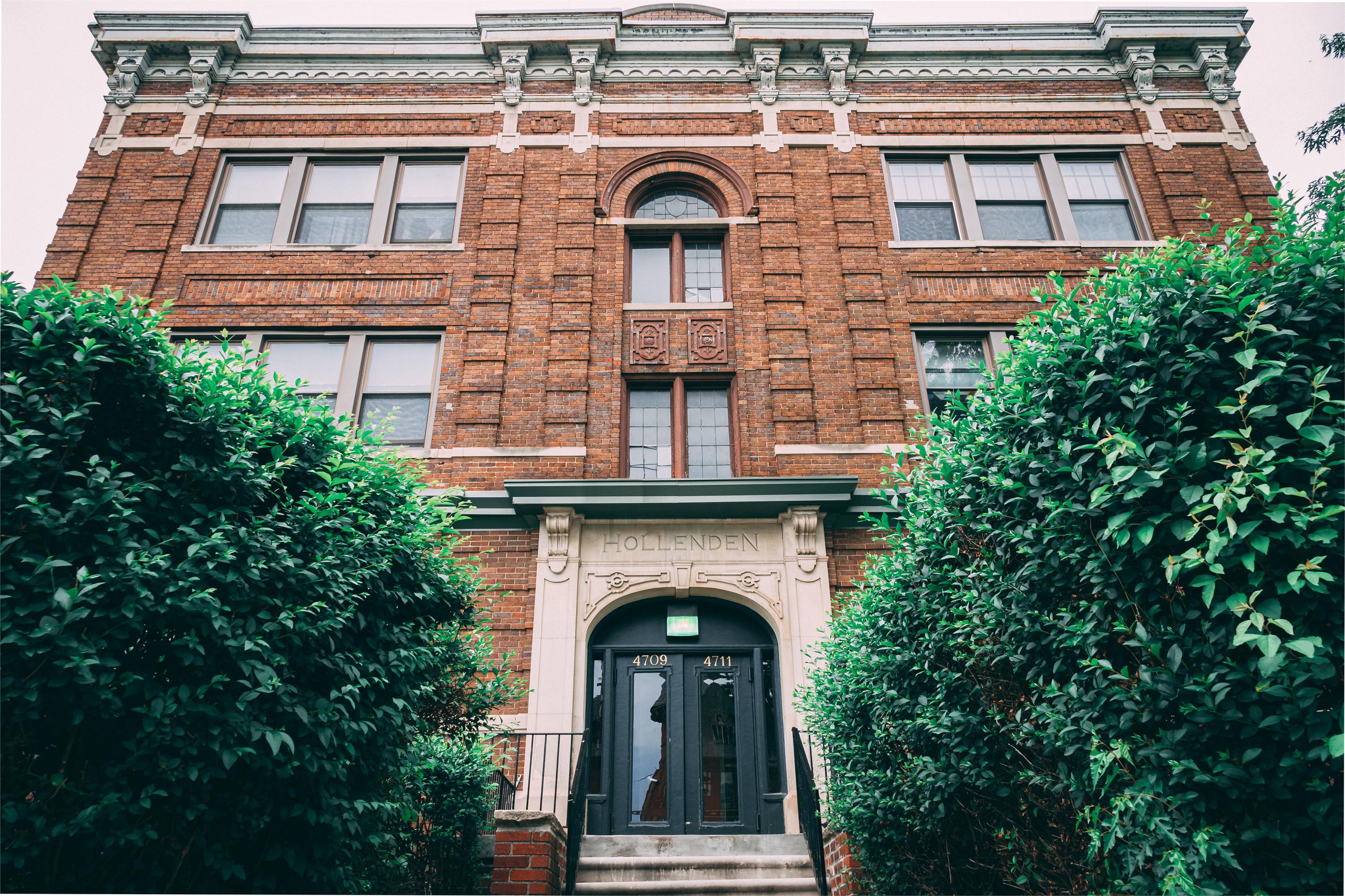 Request a Viewing for 622 W Forest Avenue 37 Tenant Turner