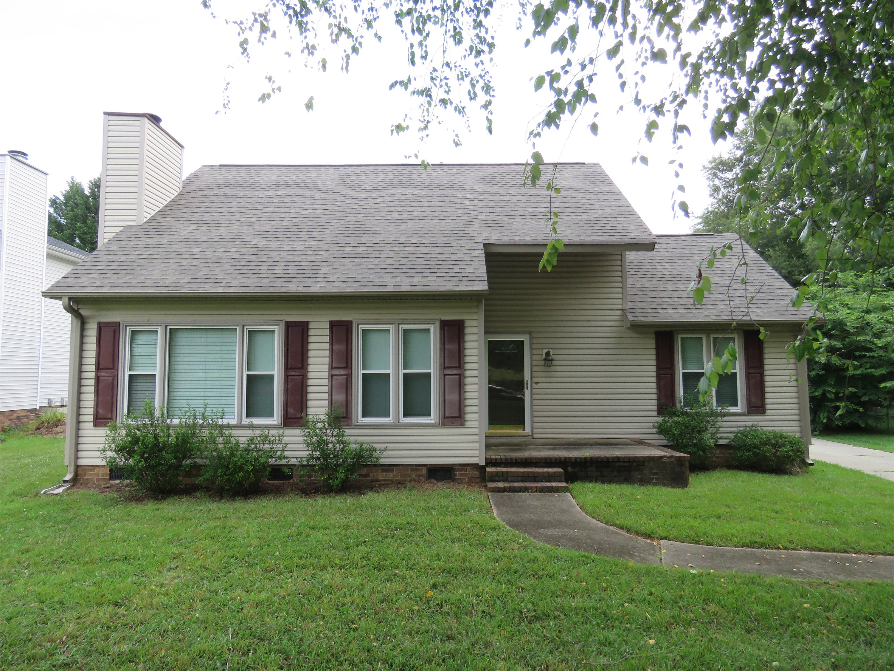 Request a Viewing for 403 S Batesville Rd Tenant Turner